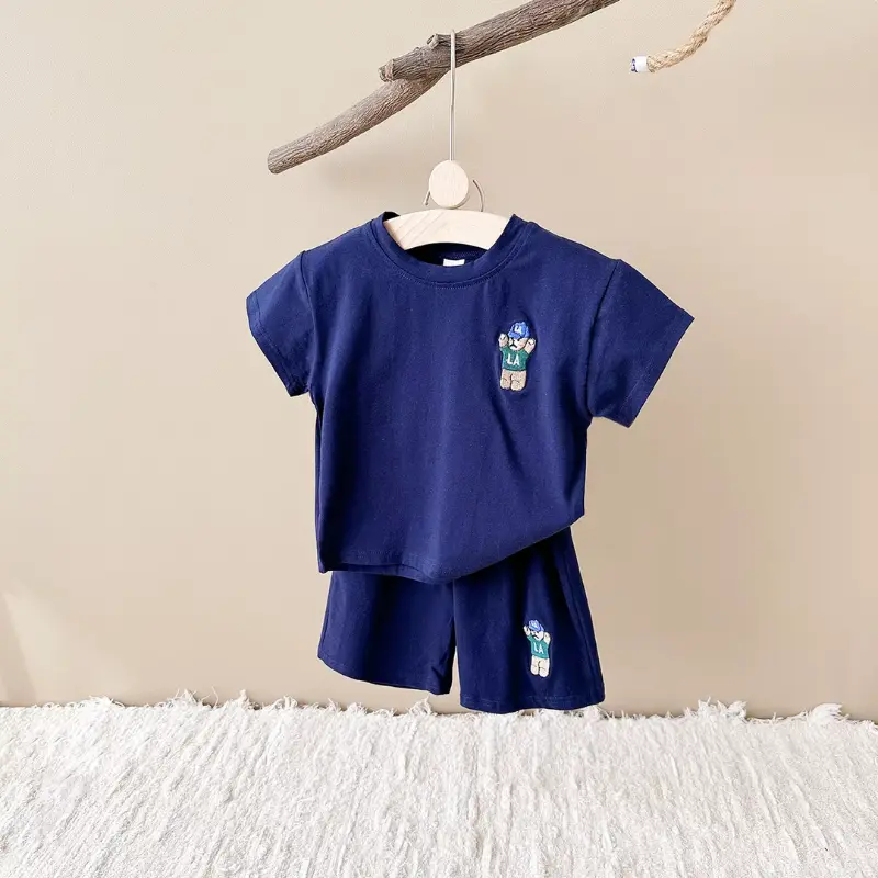 BearFlex™ – Luchtige Set met Beertjesborduursel – Zomerse Babyoutfit