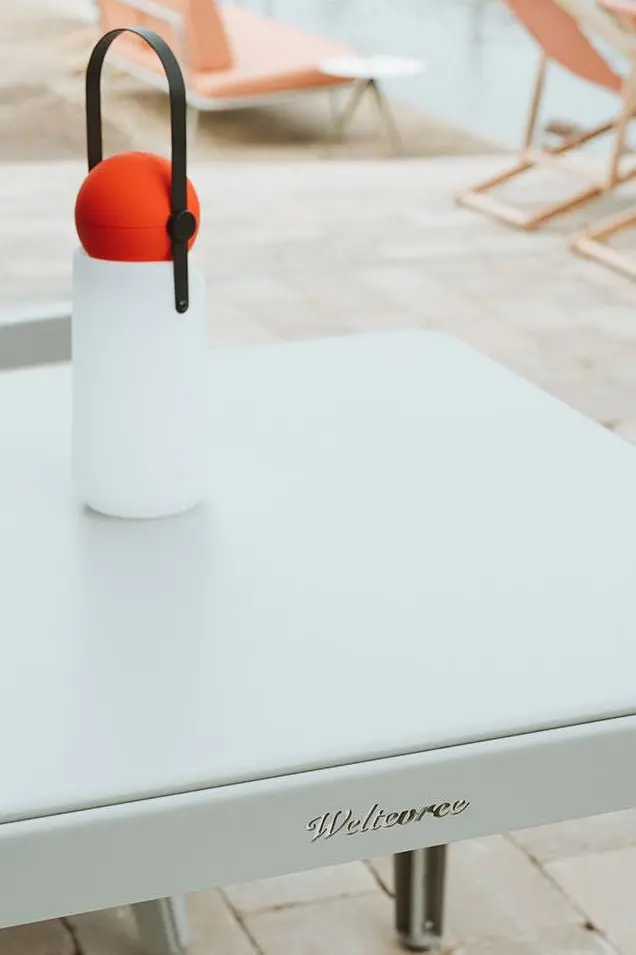 Bended Table - Agate Grey (90cm)