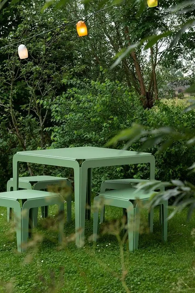 Bended Table - Pale Green (90cm)