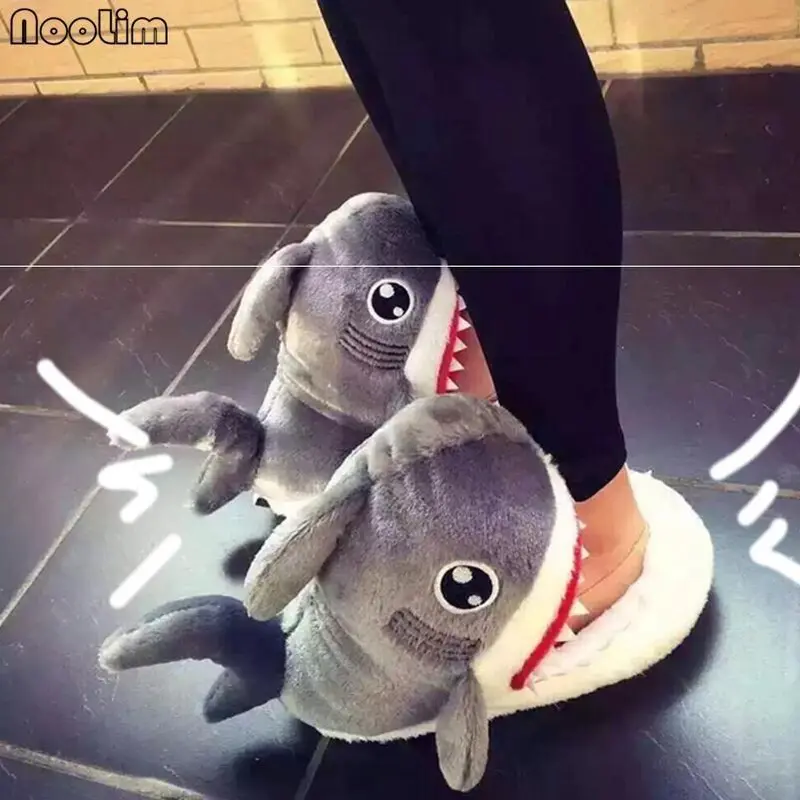 ChompStep™ – Haaien Sloffen voor Thuis – Warm, Zacht Antislip