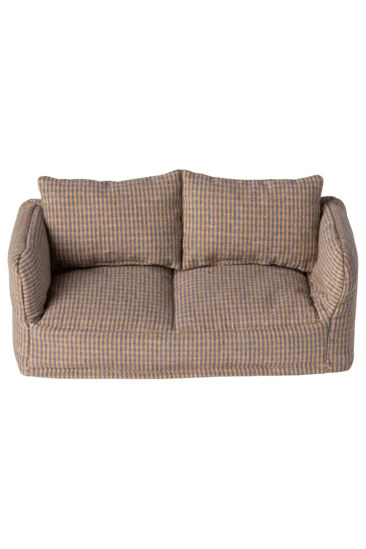 Couch, Mouse