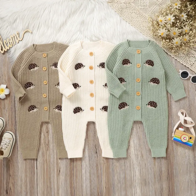 CozyHedge – Zacht & Warm – Gebreid Baby Jumpsuit met Egelprint