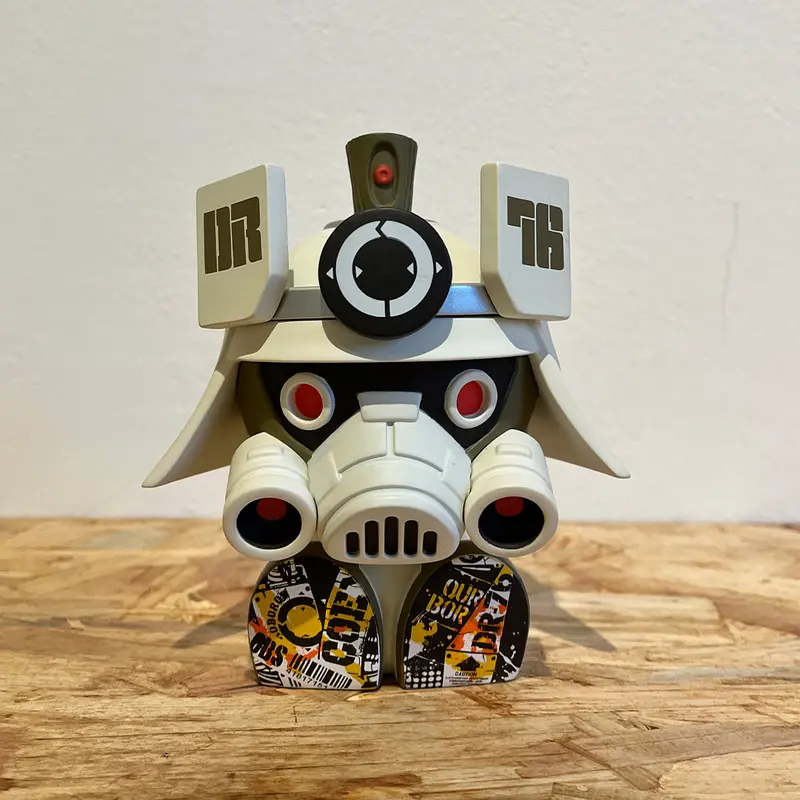 DR76 5oz Phantom White Canbot
