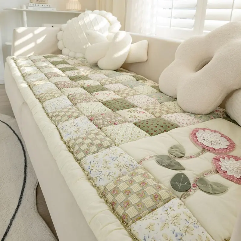Flora Bankkleed - Ademend Microvezel, Patchworkstijl