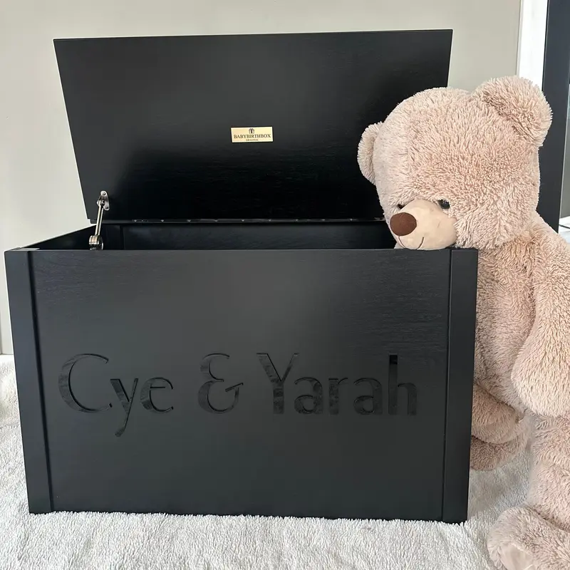 Gepersonaliseerde Speelgoedkist Zwart XXL | BabyBirthBox Original