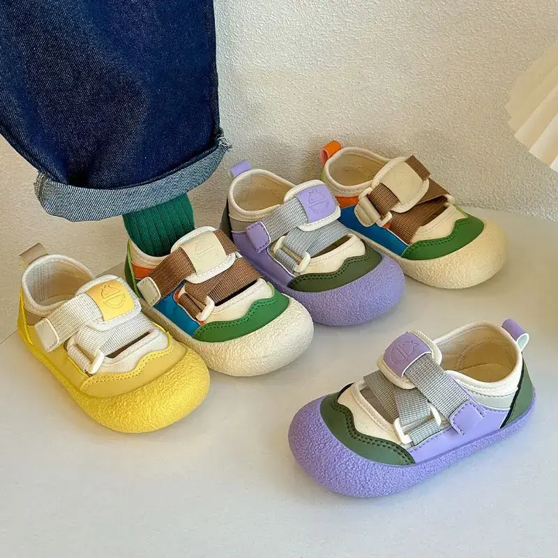 GripGliders™ – Lichtgewicht Zomersandalen met Antislipzool – Kinder Speelschoenen Set