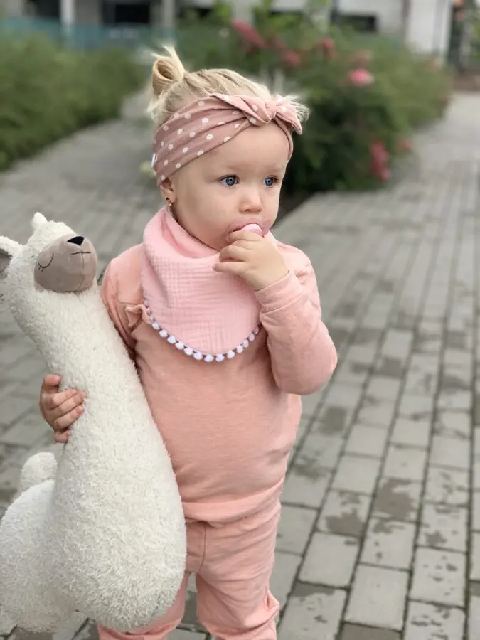 HelloLoomi Scarf-Bib - Light Pink