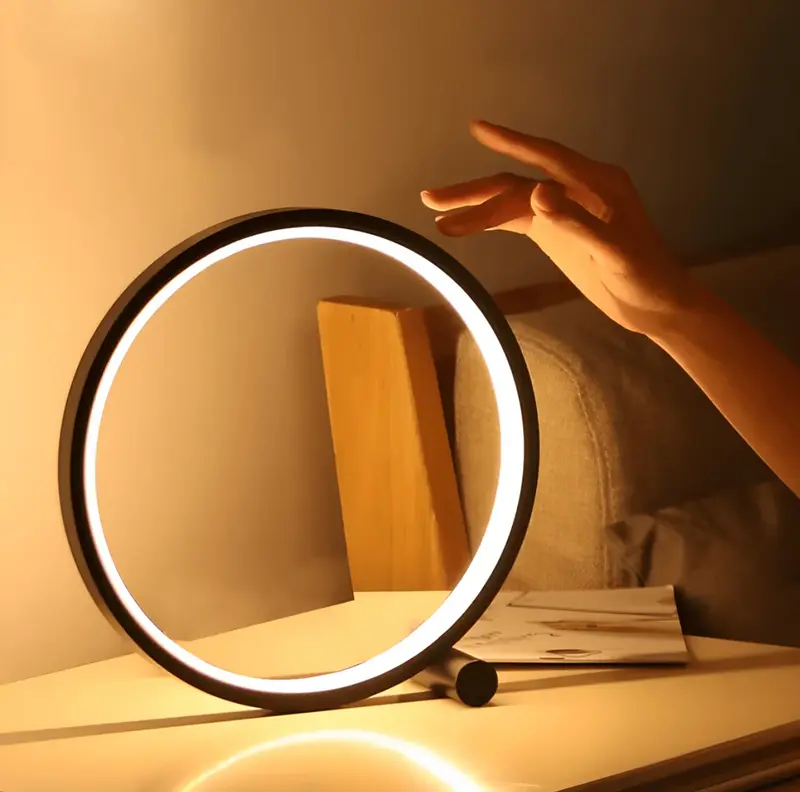 Liora Tafellamp Zwart - Modern Design, Traploos Dimbaar Nachtkast Lampje