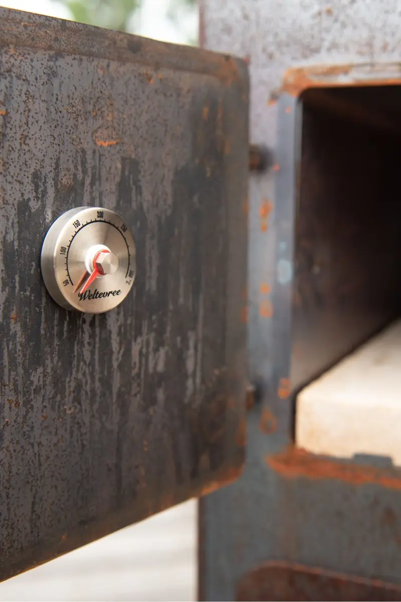Magnetic Thermometer