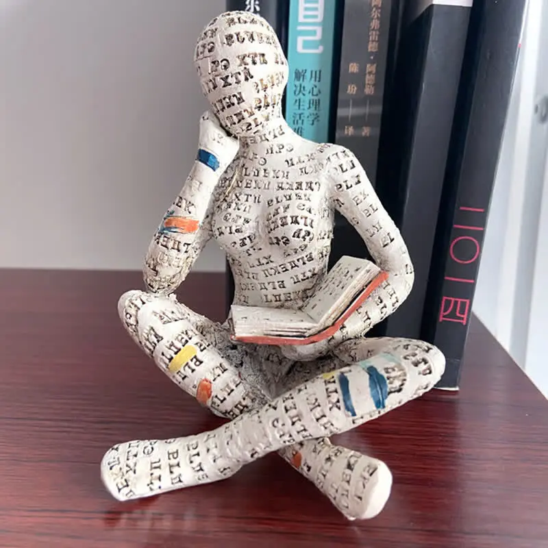 Oriana Beeldje - Kunsthars, Lezende Vrouw