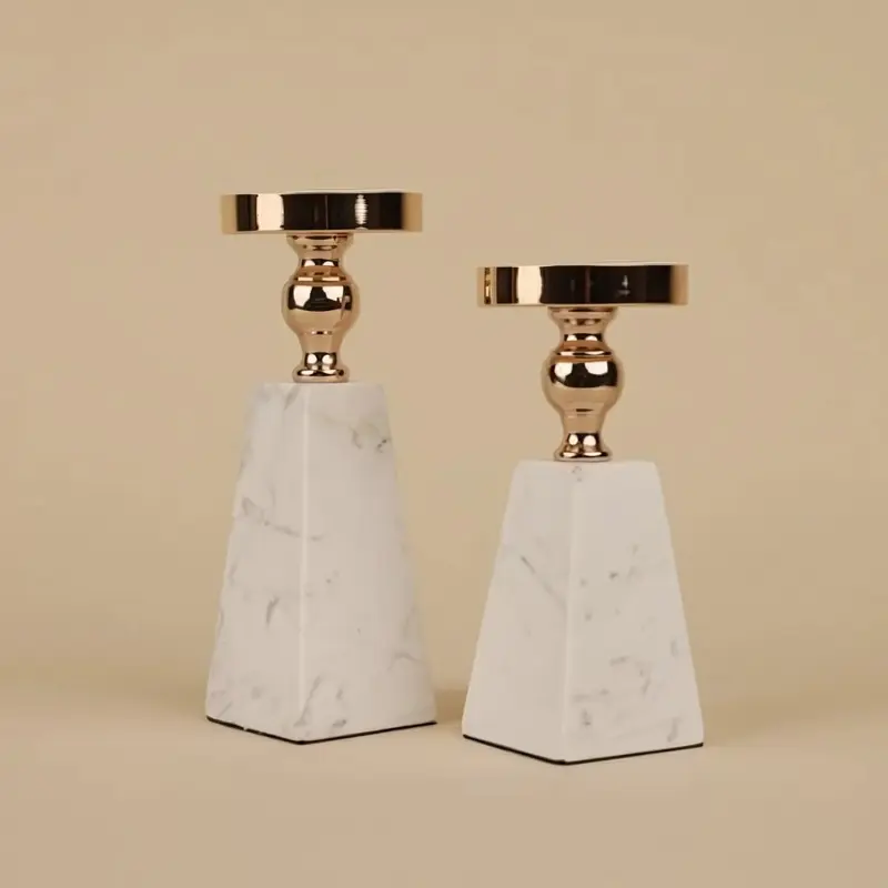 Pavo Kaarsenhouder - Marmer met Goudaccent, Modern Design