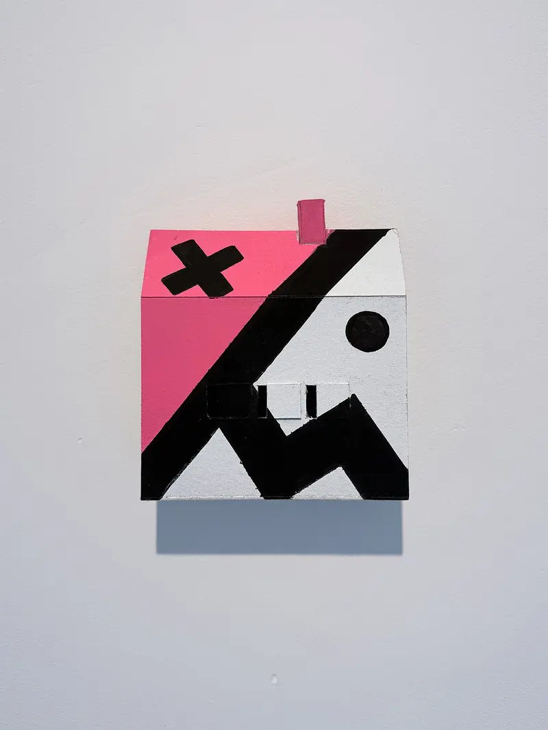 Sneaky House - street.art.view