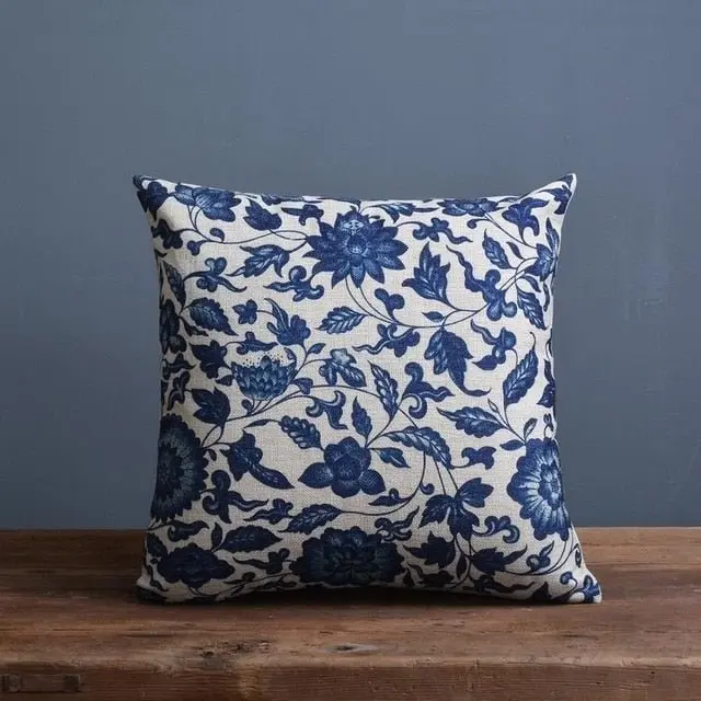 Timo Kussenhoes 45x45 - Linnen-Katoenmix met Blauw-Beige Porseleinprint