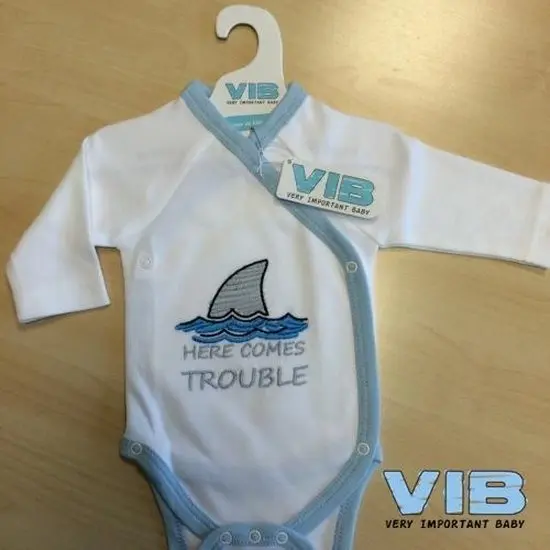 VIB Romper "Here comes trouble" wit