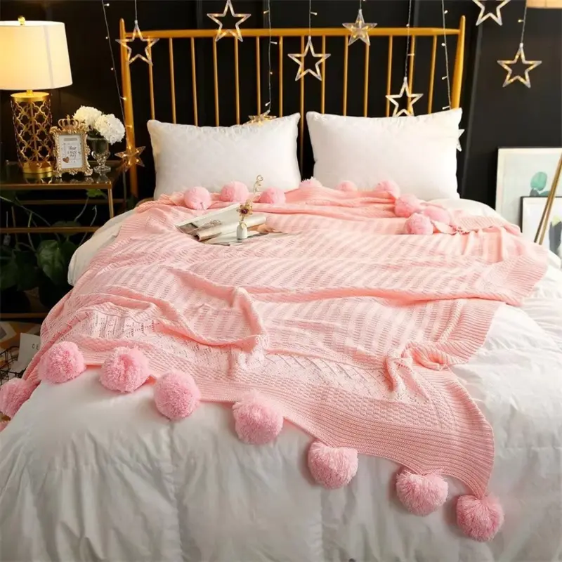 Wondrous Fleece Deken - Zacht Microvezel, Gezellig met Pompons