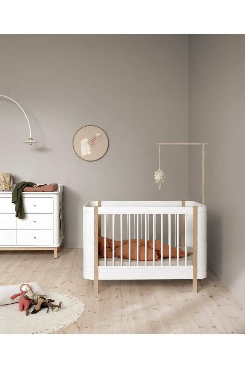 Wood Holder for Mini+ bed canopy & mobile, oak