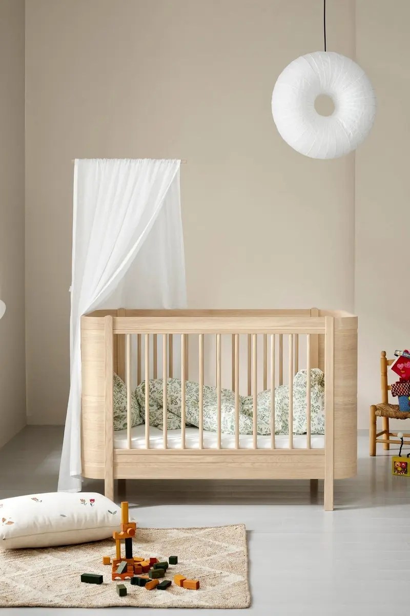 Wood Mini+ cot bed excl. junior kit, 68x122 cm, oak - new