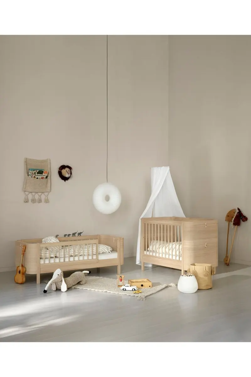 Wood Mini+ cot bed incl. junior kit, 68x122/162 cm, oak - new