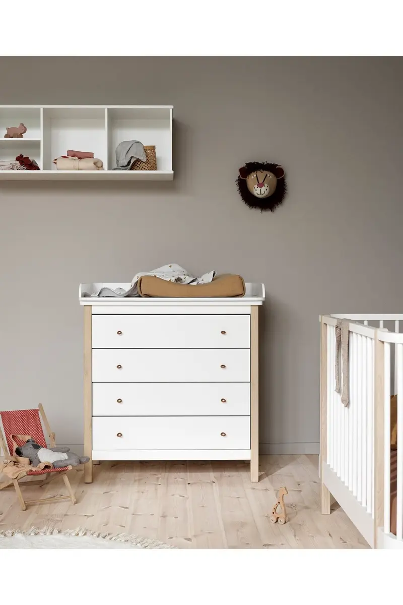Wood Nursery dresser 4 drawers w. nursery top 051315, white/oak